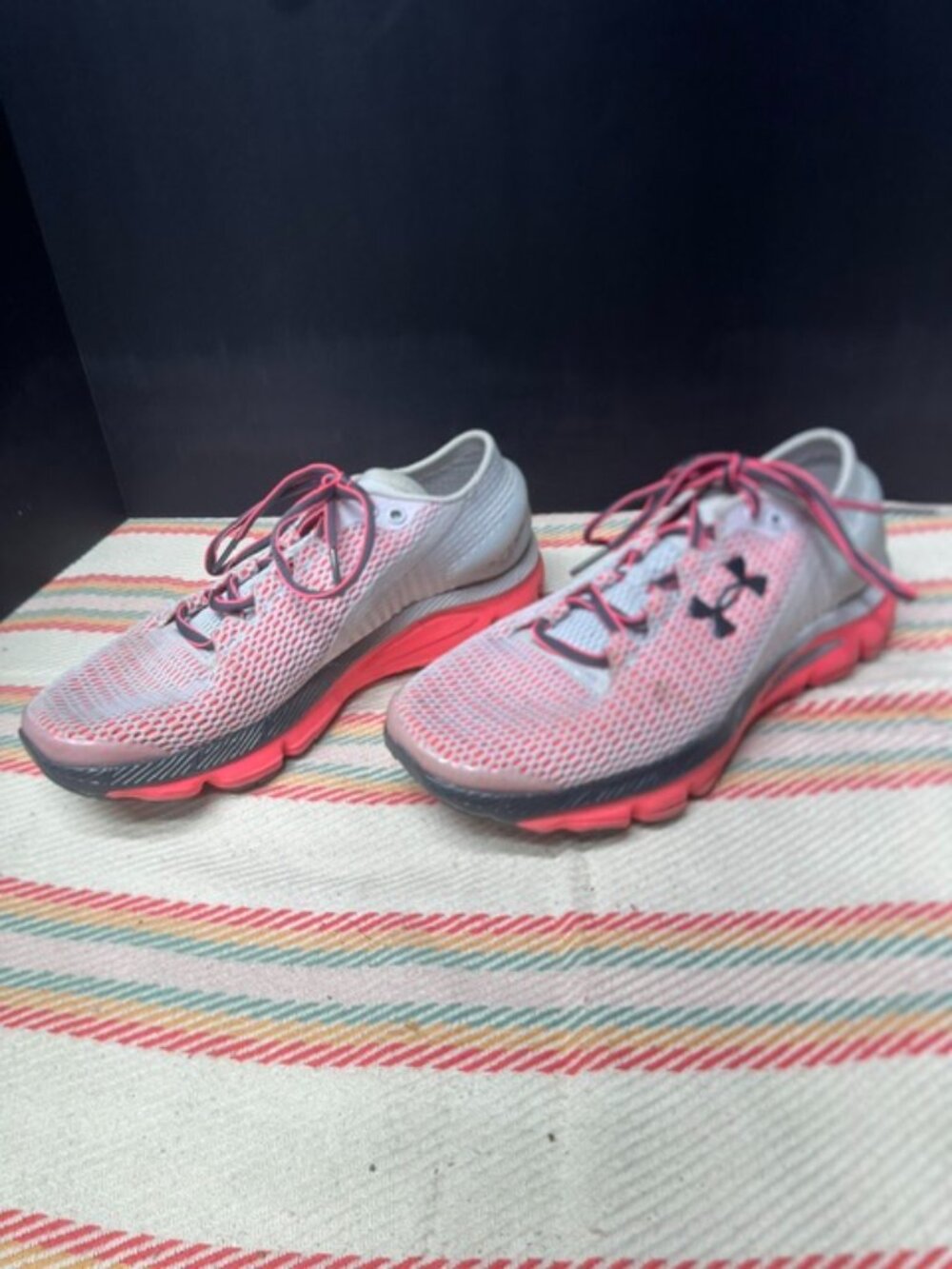 Under Armour Gemini 2 Woman's Size 8